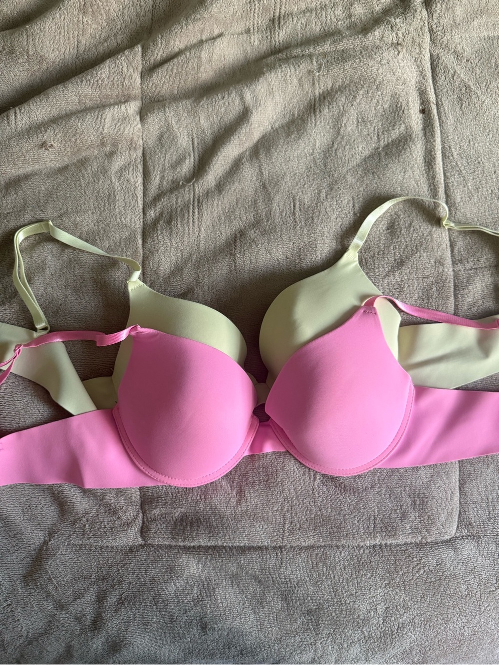 XOXO Smooth Molded Push-Up Bra - Pink & Light Green